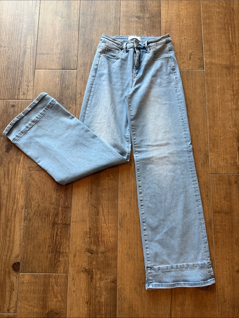 Risen Light Wash Wide Leg Jeans